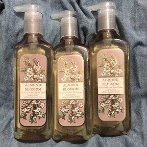 NEW- Bath & Body Works- Almond Blossom